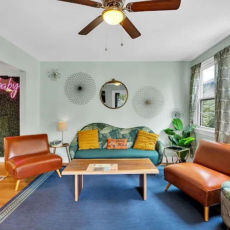 Full Unit Off Canal Blvd 4 Miles From French Qtr